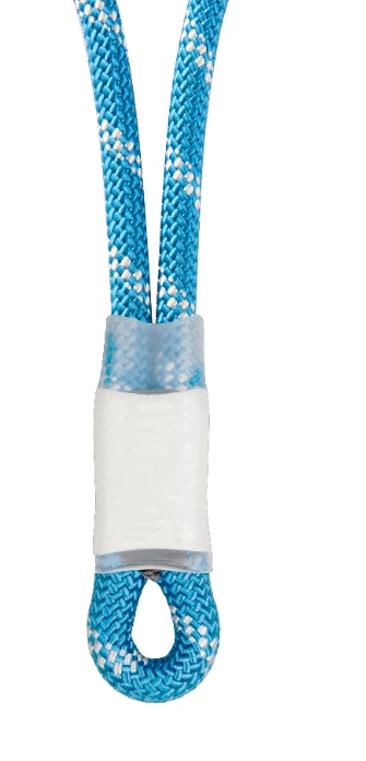 Blaues Kernmantelseil mit vernähter Seilöse und Schutzschlauch als sicherer Anschlagpunkt für Karabiner und Verbindungselemente. Professionelle Seiltechnik für Strömungsrettung, Wasserrettung, Höhenrettung, Industrie und technische Rettungseinsätze.