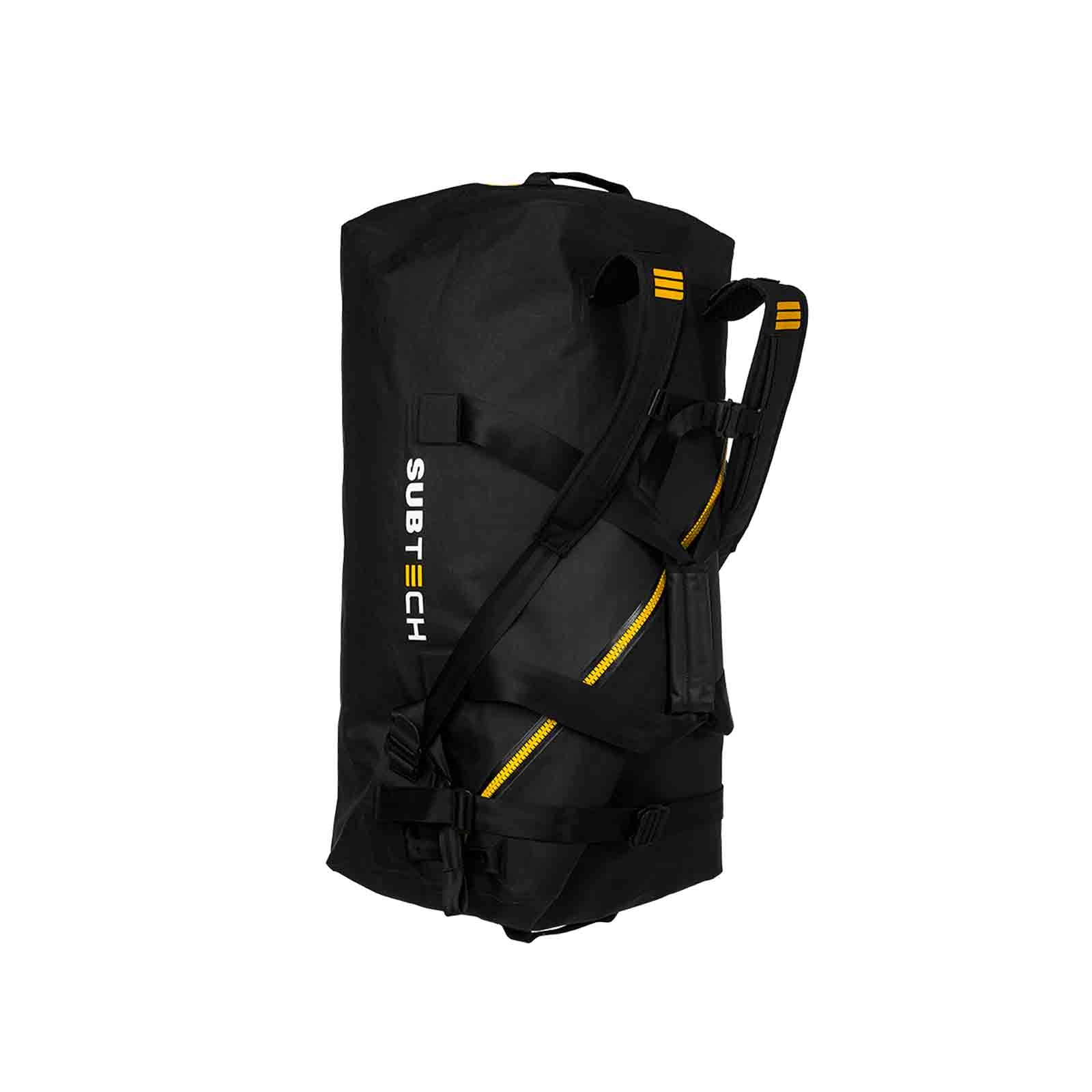 Subtech Pro Drybag 100L in schwarzer Ausführung mit gepolsterten Tragegurten und wasserdichter Rollverschluss-Konstruktion. Robuste Transporttasche für Bootssport, Wasserrettung, Expeditionen, Reisen und anspruchsvolle Outdoor-Einsätze.